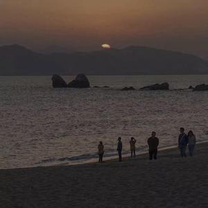 少妇被下药强摸做爰A片
